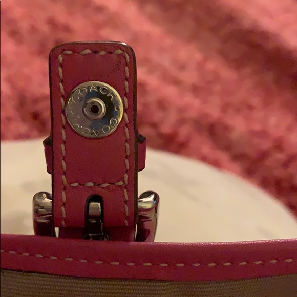 Coach wristlet - Picture 5 of 5